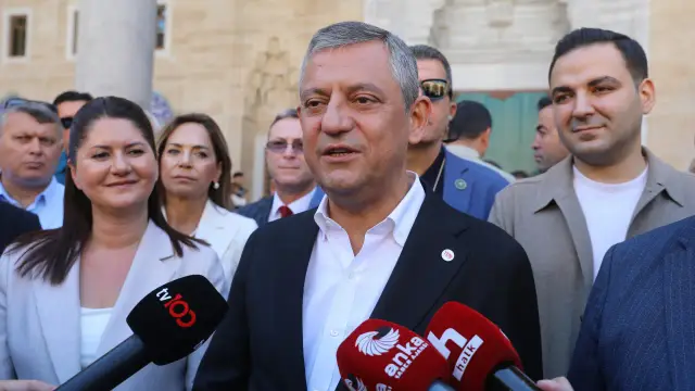 جدل تسمية "الحزب الجديد" يُترك للمحكمة الدستورية