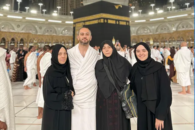 عائلة أونلوجه عالقة في المملكة العربية السعودية منذ 8 أشهر بعد أداء العمرة