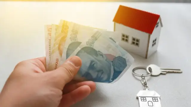 انخفاض الأسعار الحقيقية للمنازل المعروضة للبيع مستمر